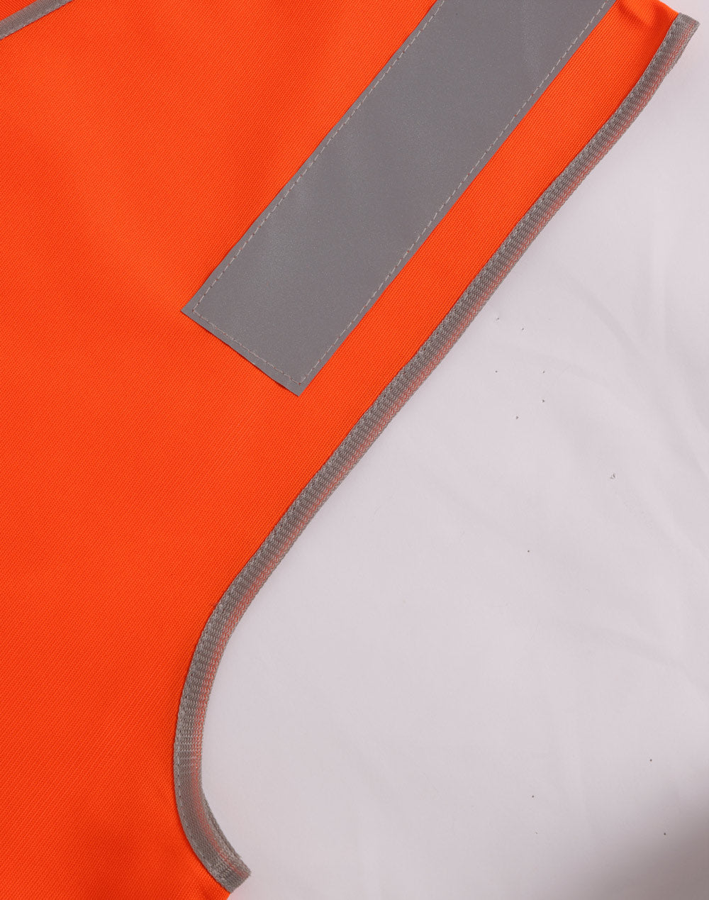 SW43 safety vest with shoulder tapes