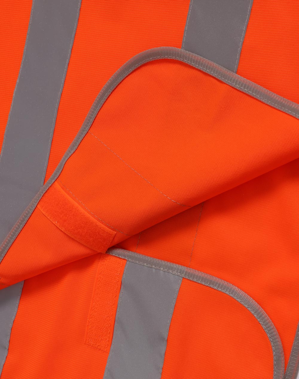SW43 safety vest with shoulder tapes